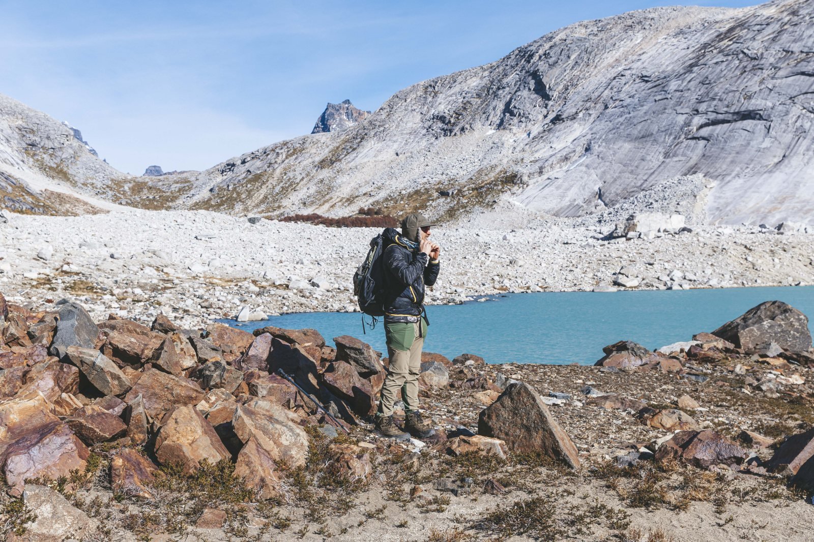 Diante da laguna glacial · Cerro Avellano